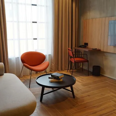 The Graph Hotel-2